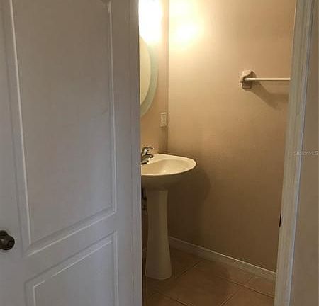 5th image of 10954 Savannah Wood Dr #149
