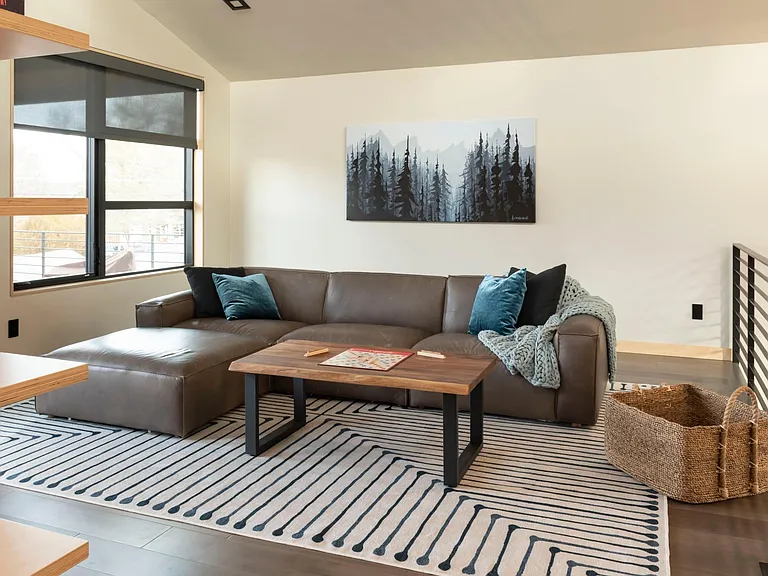 625 E Aspen Ave — Photo 32