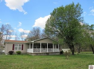 160 Roaring Springs Rd, Cadiz, KY 42211
