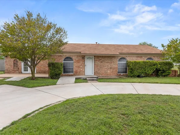 2000 Swaim Dr, Granbury, TX 76048