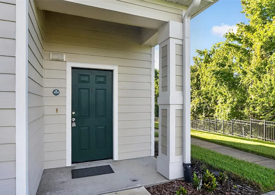 304 Southern Pecan Cir #208