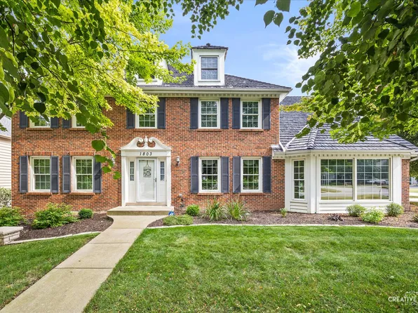 1803 River Ridge Cir, Naperville, IL 60565