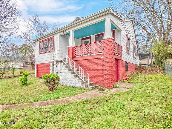 2nd image of 2831 Browning Ave