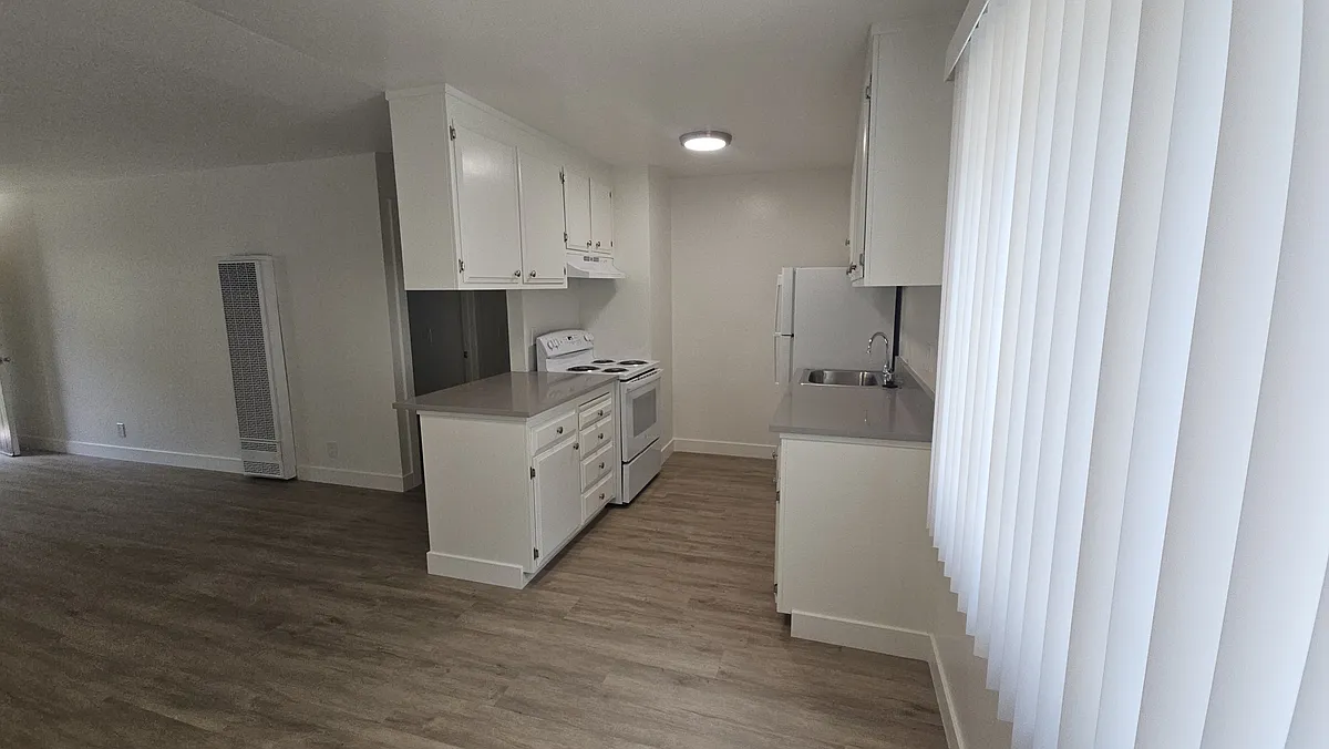 Building Photo - 2526 S Bascom Ave #C8
