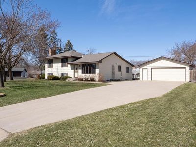 2921 113th Ln NW, Coon Rapids, MN, 55433