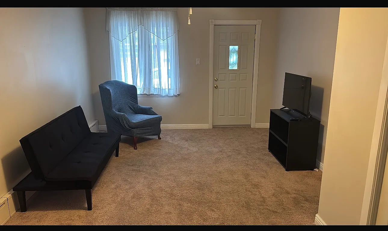 2 bed, 956 sqft, $600 — Photo 1