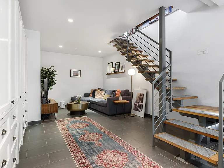 6 Hope St #1A — Photo 7