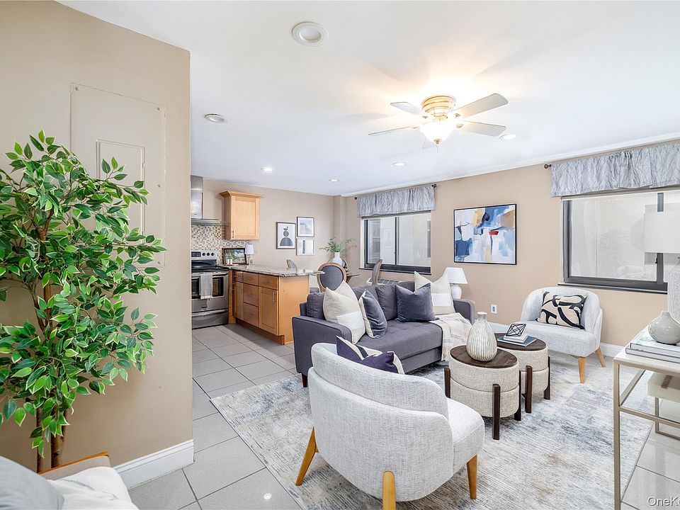 1st image of 425 Shore Rd #2B