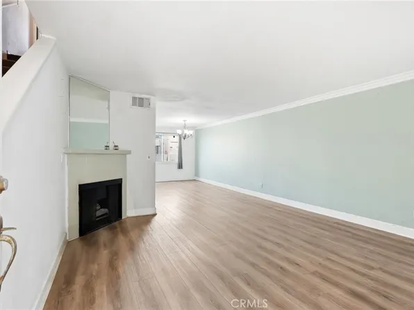 7045 Woodley Ave Unit 124, Van Nuys, CA 91406