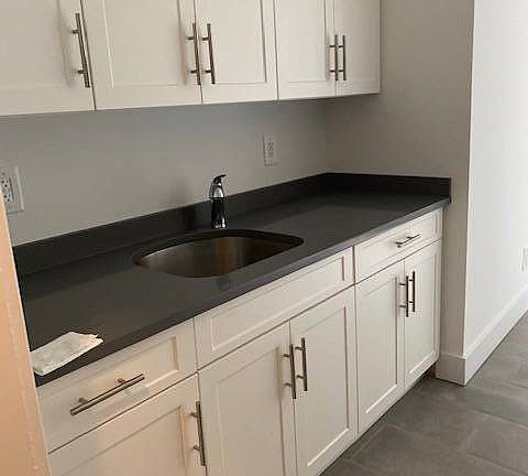 2nd image of 2922 Barnes Ave APT 2L
