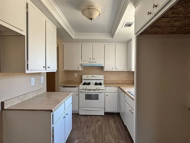 44430 15th St E #3 — Photo 10