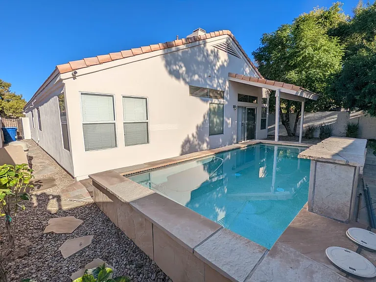 2075 W Riverside St — Photo 4