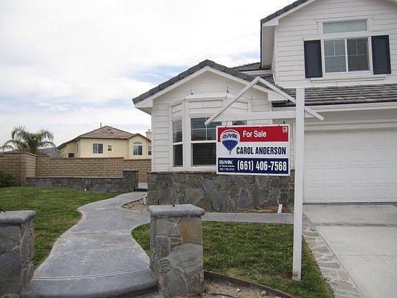 2nd image of 29654 Kings Canyon Pl