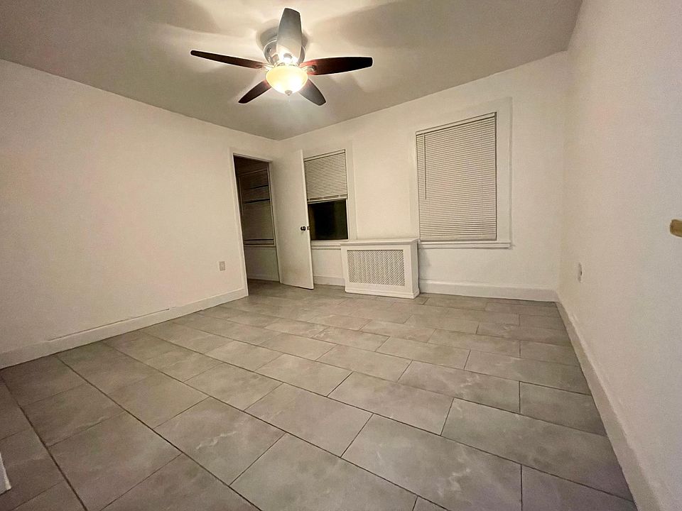 2nd image of 119 Oliver Ave #2