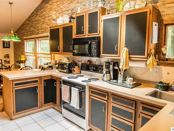3rd image of 669 Valleywood Heights Dr