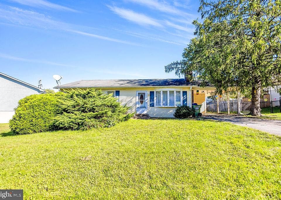 1st image of 10933 Bridle Path Cir