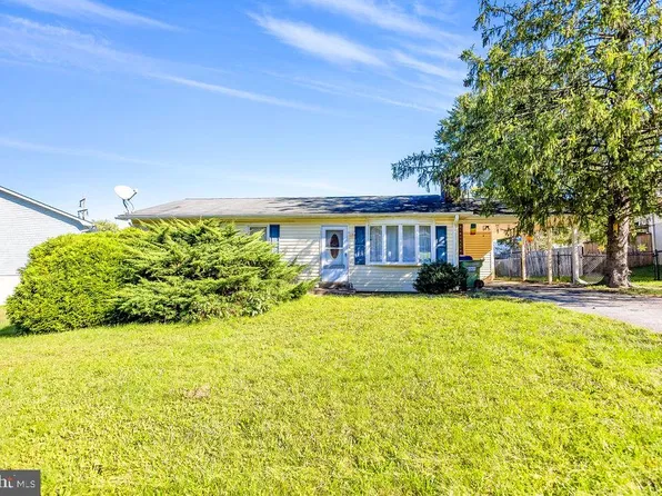10933 Bridle Path Cir, Waldorf, MD 20601