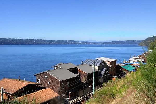 1st image of 25 N Salmon Bch