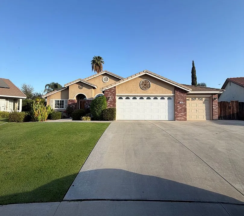11006 Connemara Ct