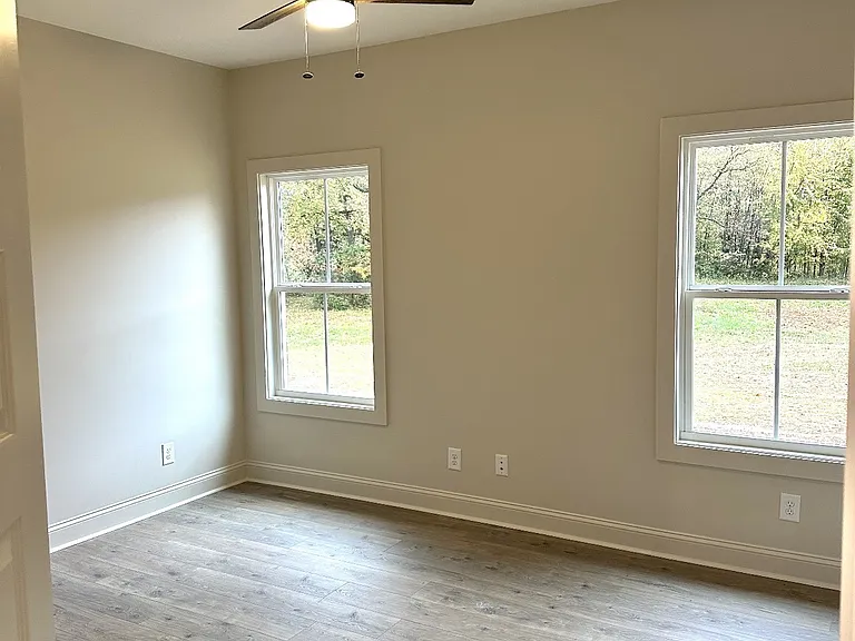 201 Sango Dr #B — Photo 5