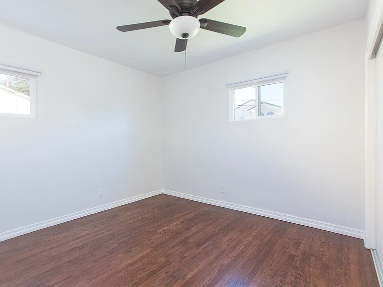 8525 Frandsen St — Photo 35