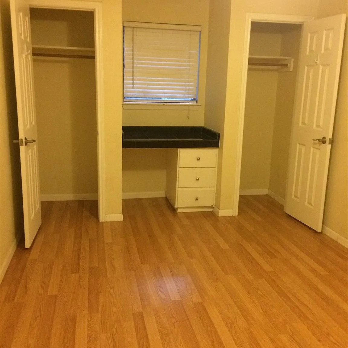 2 bed, 1.0 bath, 750 sqft, $1,400 — Photo 3
