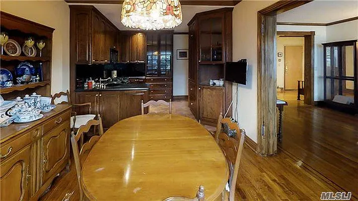 Sold by Prime Realty | media 14