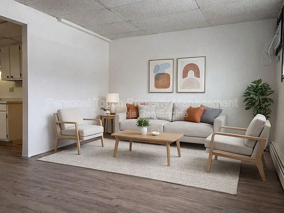 2nd image of 909 Western Rd APT 2