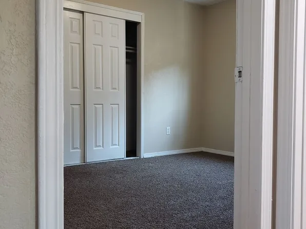 1107 L Street A-D, 1107 L St #D, Bakersfield, CA 93304