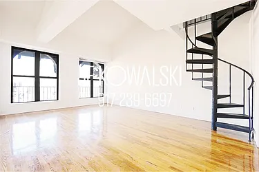 Rented by R New York