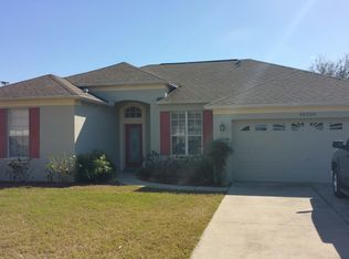 36200 Spirit Ct, Grand Island, FL 32735