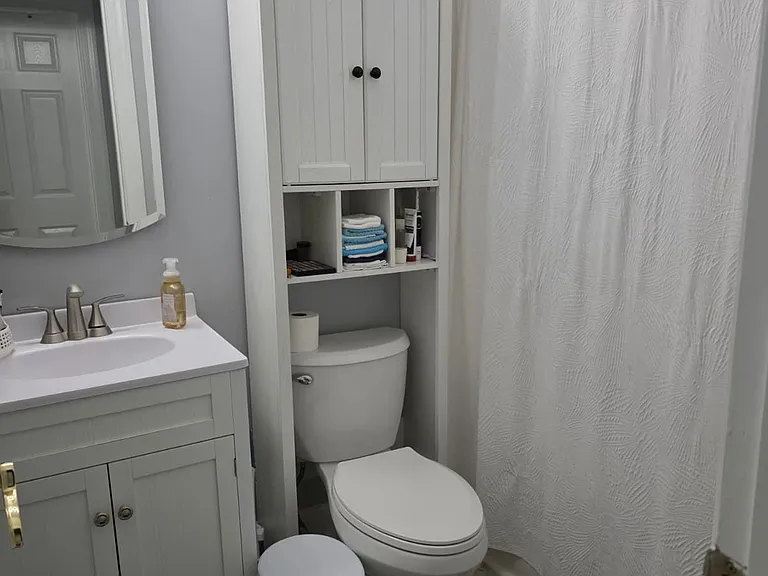 1415 Providence Blvd — Photo 7
