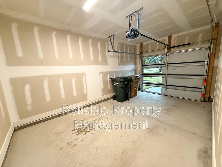 26 Laird Dr — Photo 13