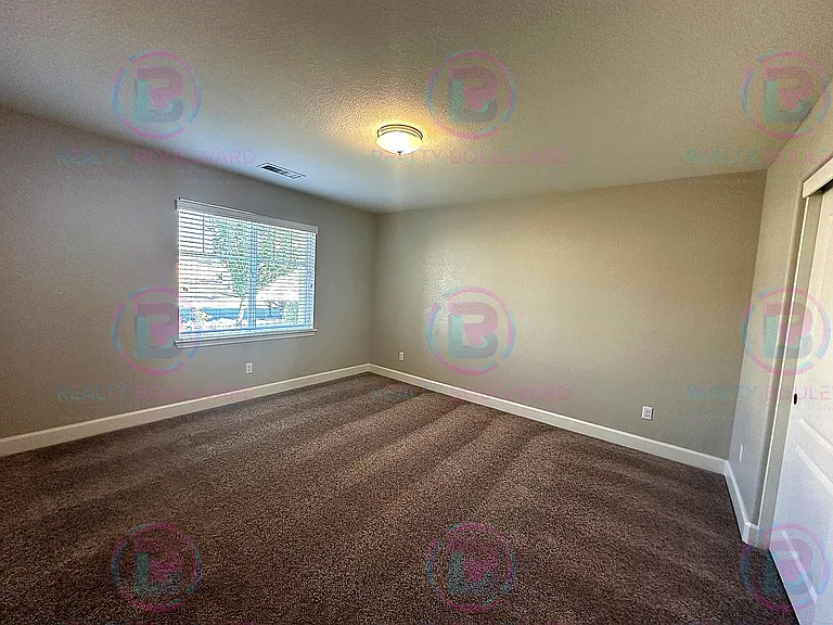 1110 Saffron Woods Way — Photo 21