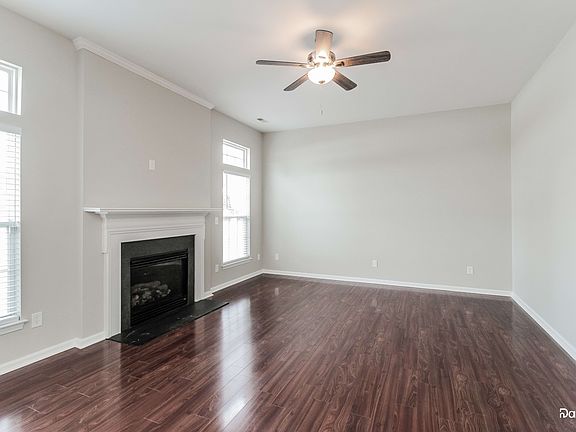 5th image of 110 Northland Ave