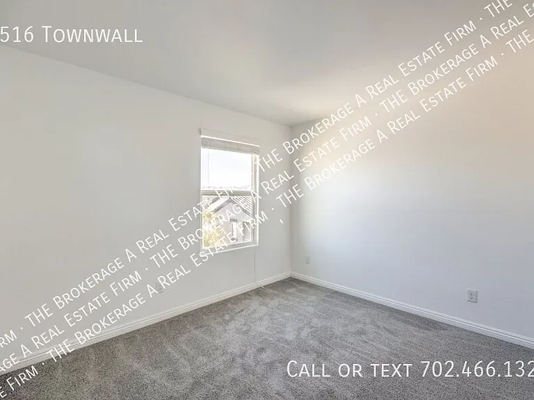 4516 Townwall — Photo 26