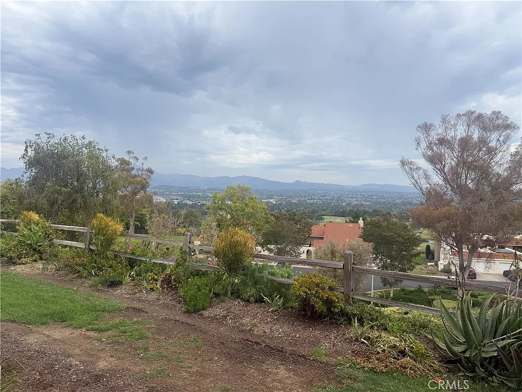 2 bed, 2.0 bath, 1189 sqft, $2,990 — Photo 1