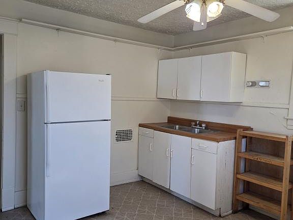 5th image of 319 1/2 W Markland Ave