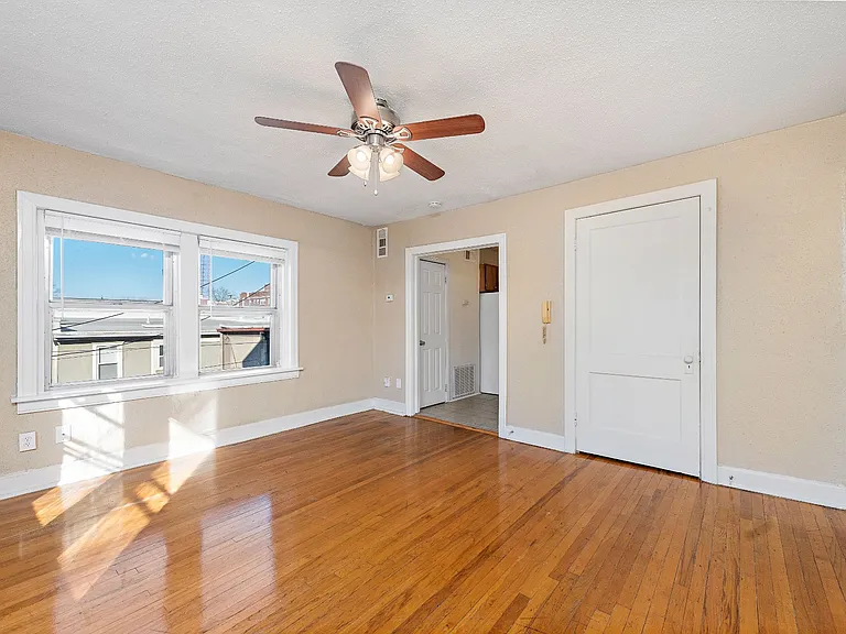 3606 Baltimore Ave — Photo 13