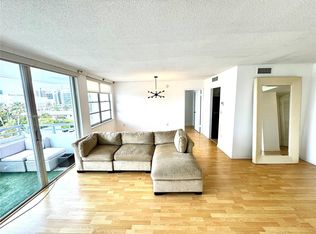 1080 94th St APT 502, Bay Harbor Islands, FL 33154