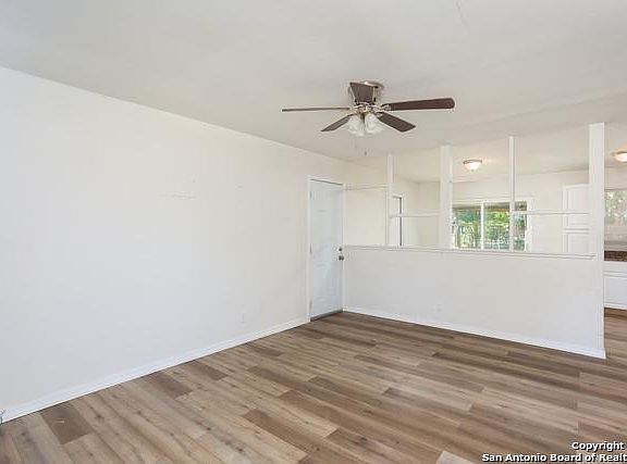 5th image of 3951 Tropical Dr