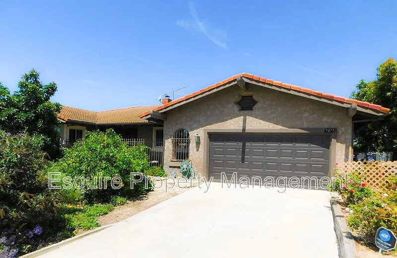 3 bed, 2.5 bath, 2971 sqft, $4,550 — Photo 1