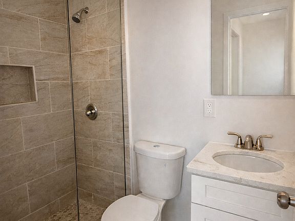 5th image of 320 Central Ave #3R2