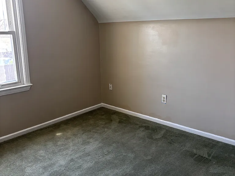1703 Michigan Blvd — Photo 22