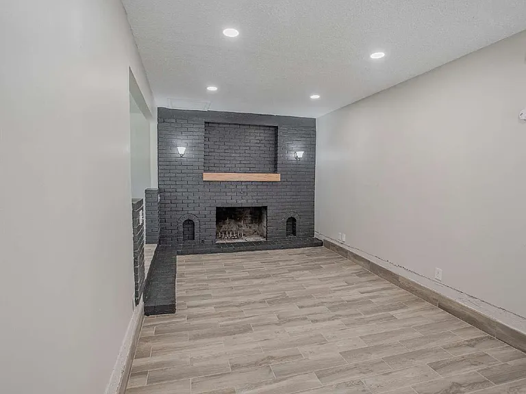 725 Butler St — Photo 16