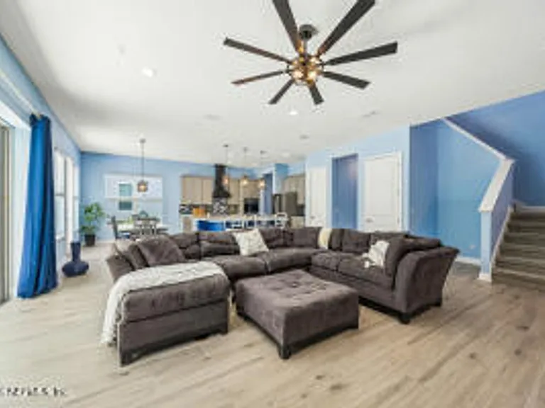 436 Tortola Way — Photo 16
