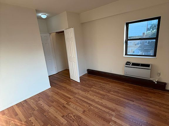 5th image of 30-97 31st St #2S