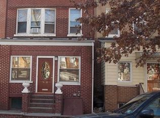 7122 68th St, Ridgewood, NY 11385
