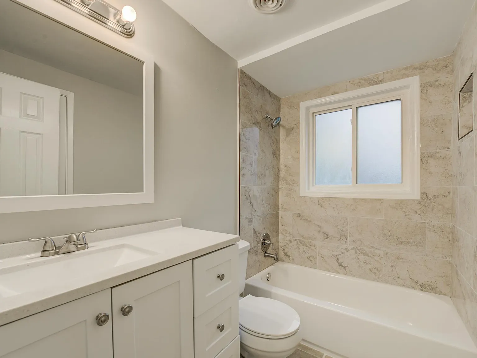 2 bed, 950 sqft, $1,099 — Photo 4