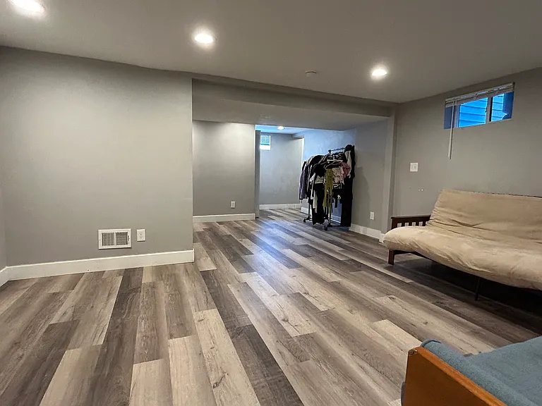 516 Newton St — Photo 12